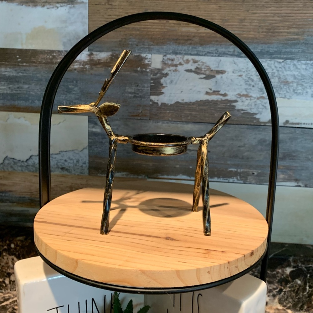 Adorable metal deer candle holder - Picture 1 of 3